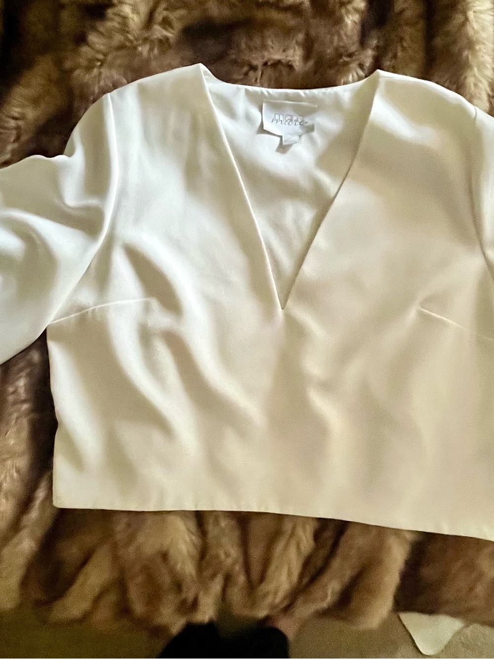 Anthropologie Maeve White V-Neck Women's Top